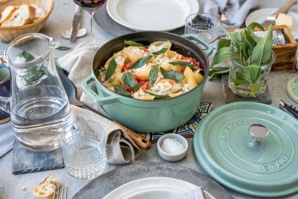 63183 – Staub Round Cocotte 24cm – Sage Green – LS1