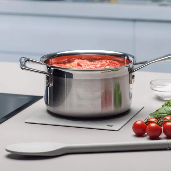 zeal-j238_silicone-square-hot-mat-in-french-grey_lifestyle_760x760