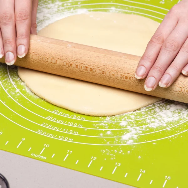 zeal-n174_silicone-pastry-mat-in-lime_measurements-detail_900x900