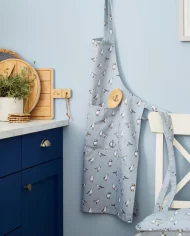 coastal-birds-apron-lifestyle-2569