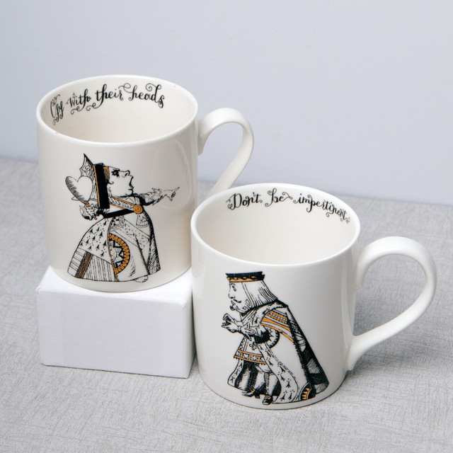 Victoria And Albert Alice In Wonderland Set of 2 His And Hers Can Mugs - Image 4