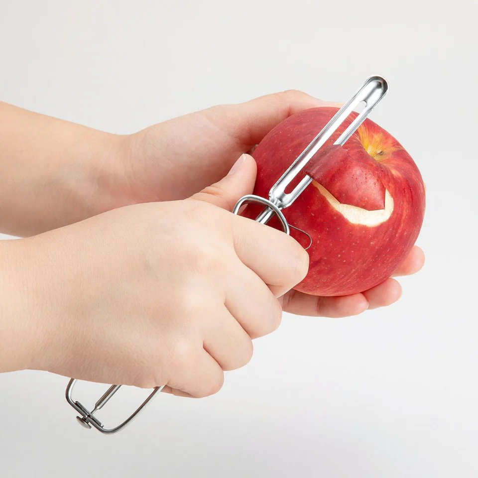 Kai Select 100 Stainless Steel Peeler - Image 4