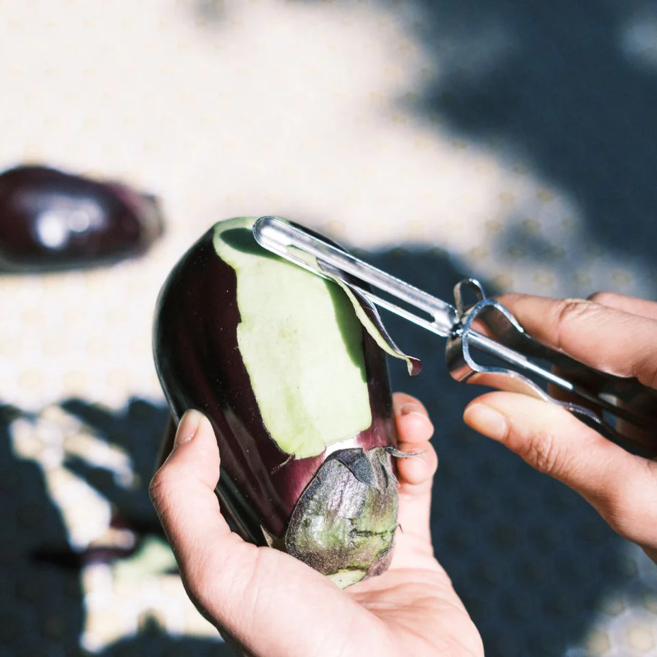 Kai Select 100 Stainless Steel Peeler - Image 5